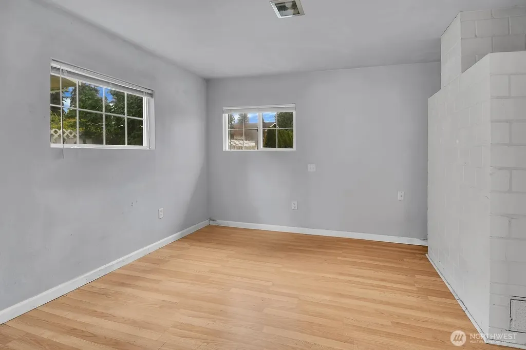 5907 177th Street SW Lynnwood WA 98037