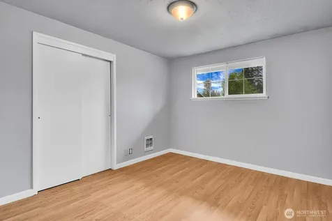 5907 177th Street SW Lynnwood WA 98037