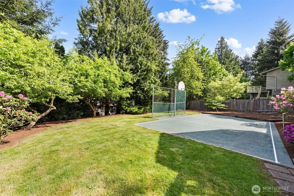 4624 146th Place SE Bellevue WA 98006
