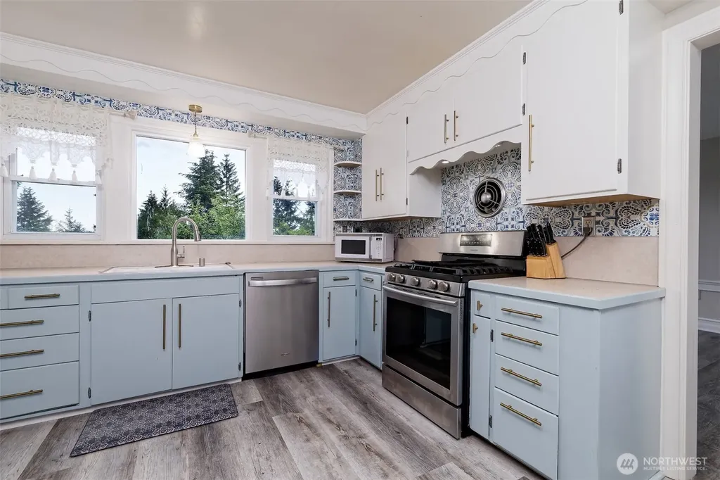 529 N 12th Street Shelton WA 98584