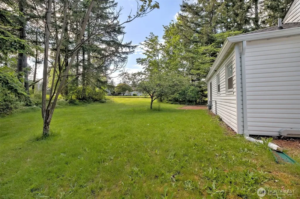 529 N 12th Street Shelton WA 98584
