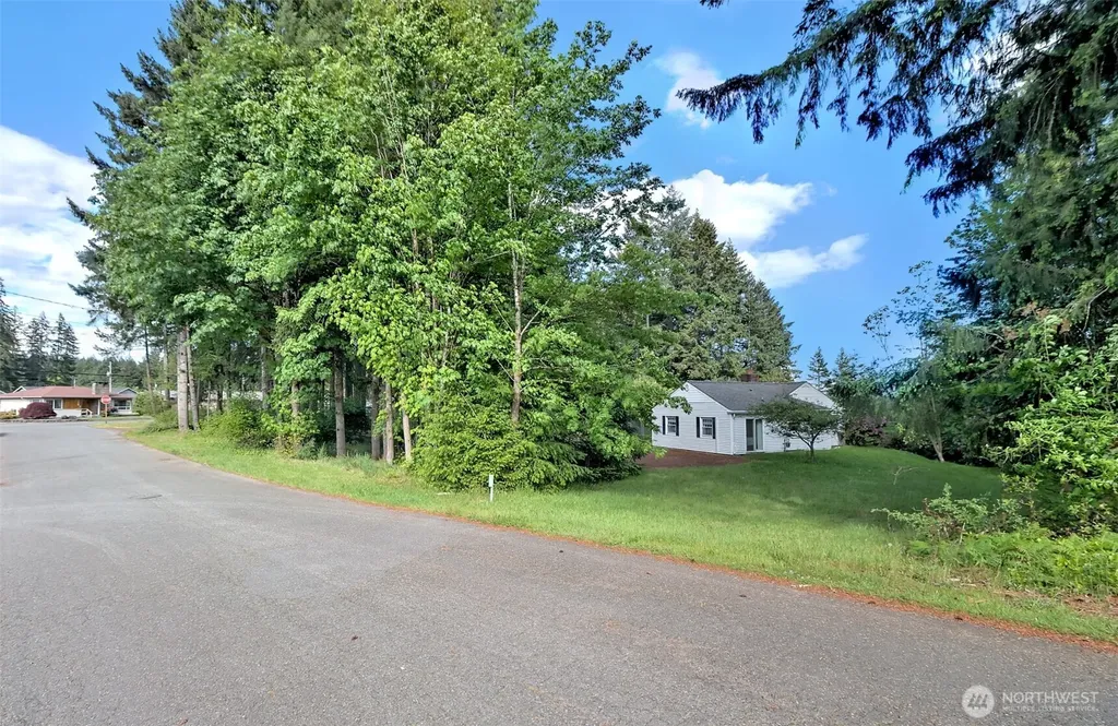 529 N 12th Street Shelton WA 98584