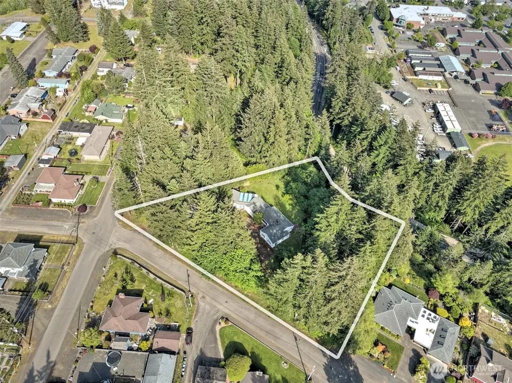 529 N 12th Street Shelton WA 98584