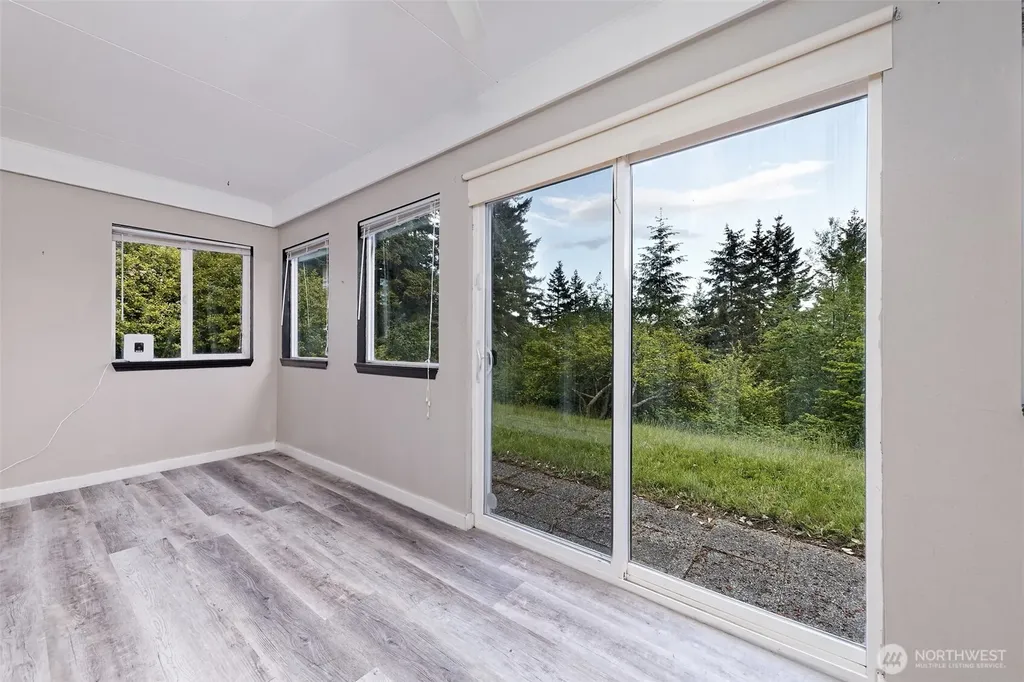 529 N 12th Street Shelton WA 98584