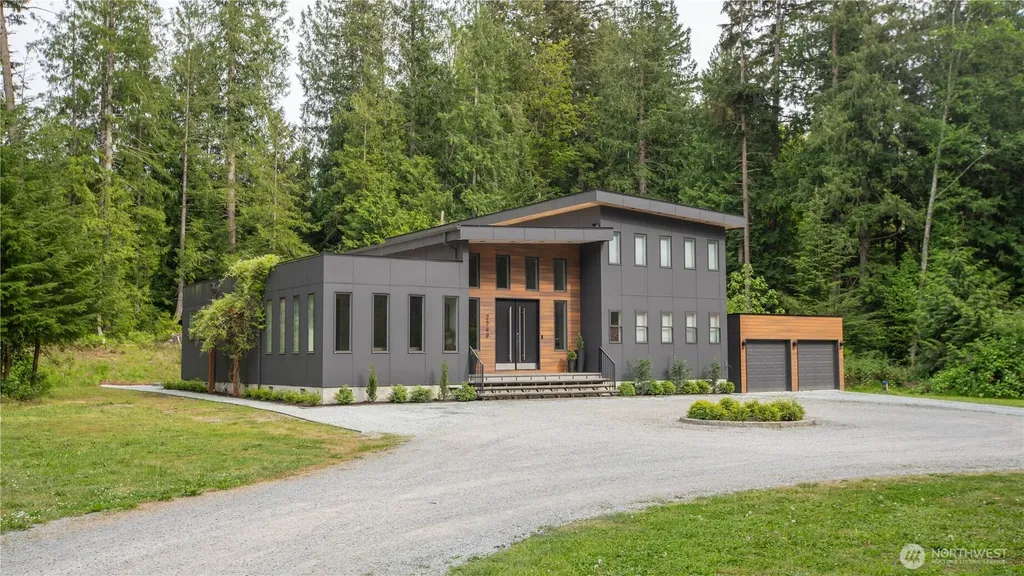 2548 Sandy Drive Camano Island WA 98282