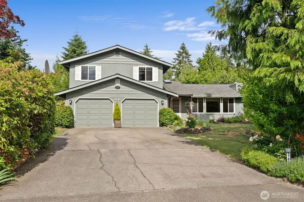 3742 Goldcrest Heights NW Olympia WA 98502