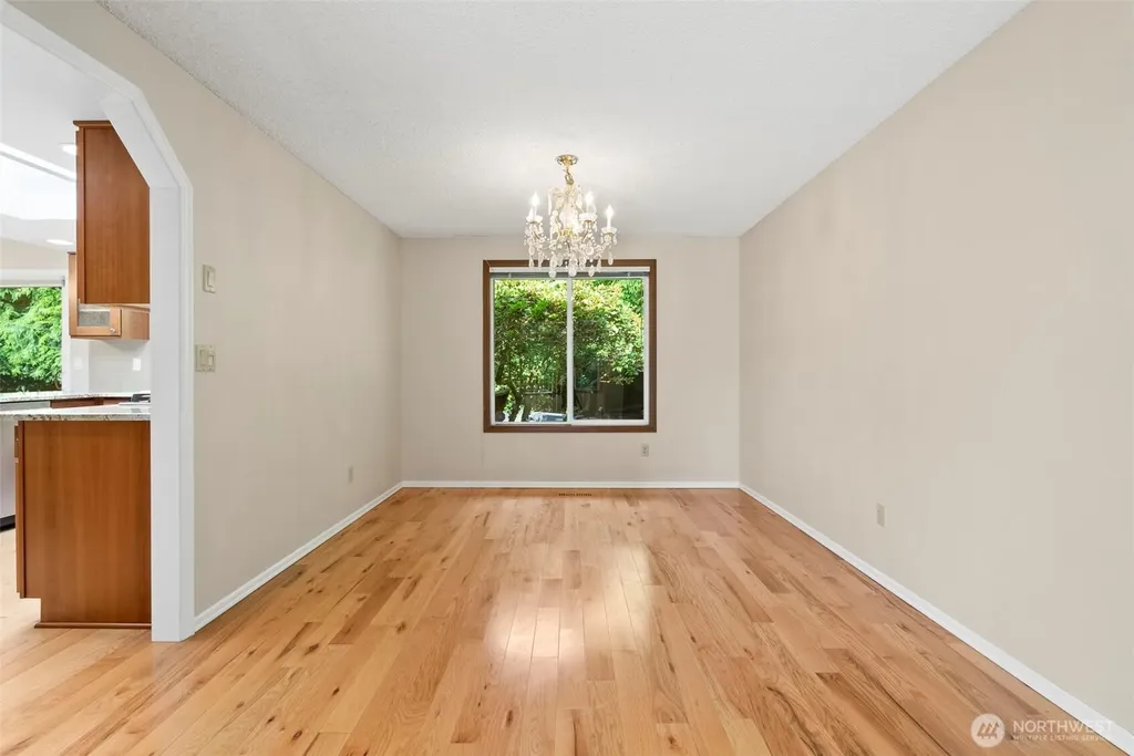3742 Goldcrest Heights NW Olympia WA 98502