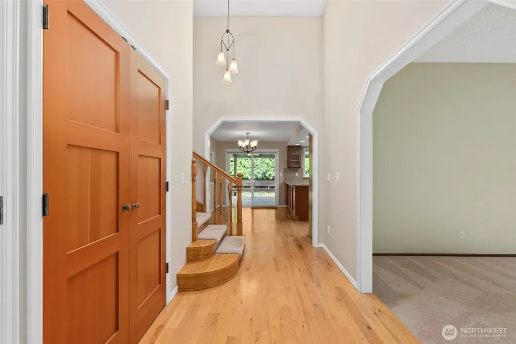 3742 Goldcrest Heights NW Olympia WA 98502