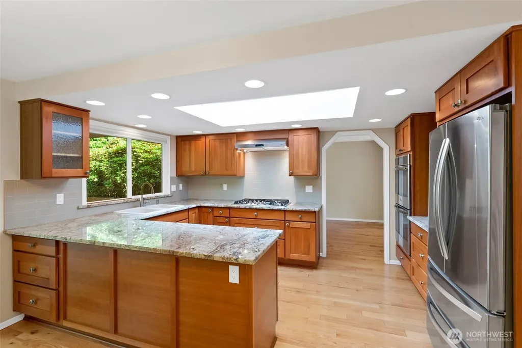 3742 Goldcrest Heights NW Olympia WA 98502