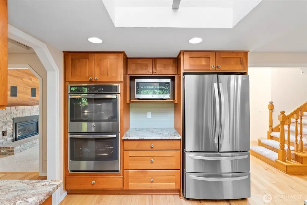 3742 Goldcrest Heights NW Olympia WA 98502