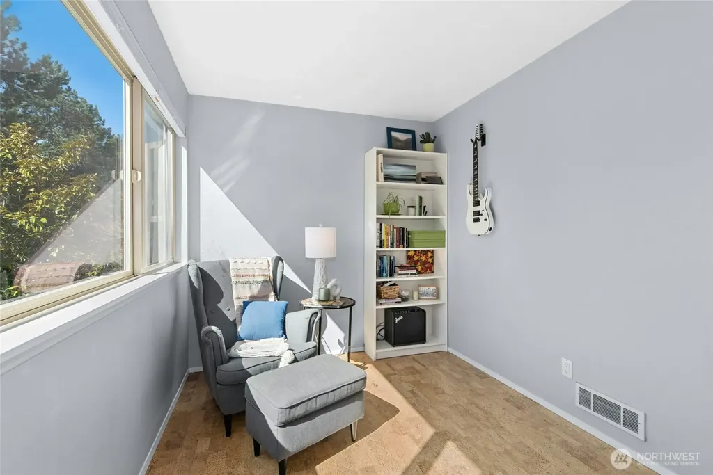 447 7th Avenue Kirkland WA 98033