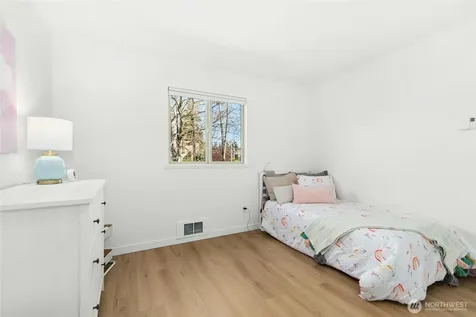 447 7th Avenue Kirkland WA 98033