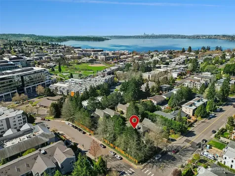447 7th Avenue Kirkland WA 98033