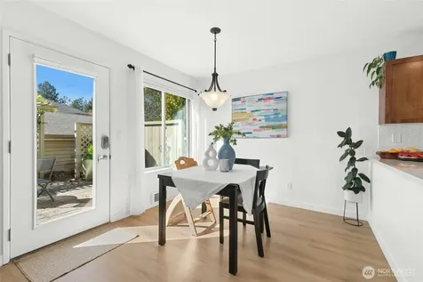 447 7th Avenue Kirkland WA 98033