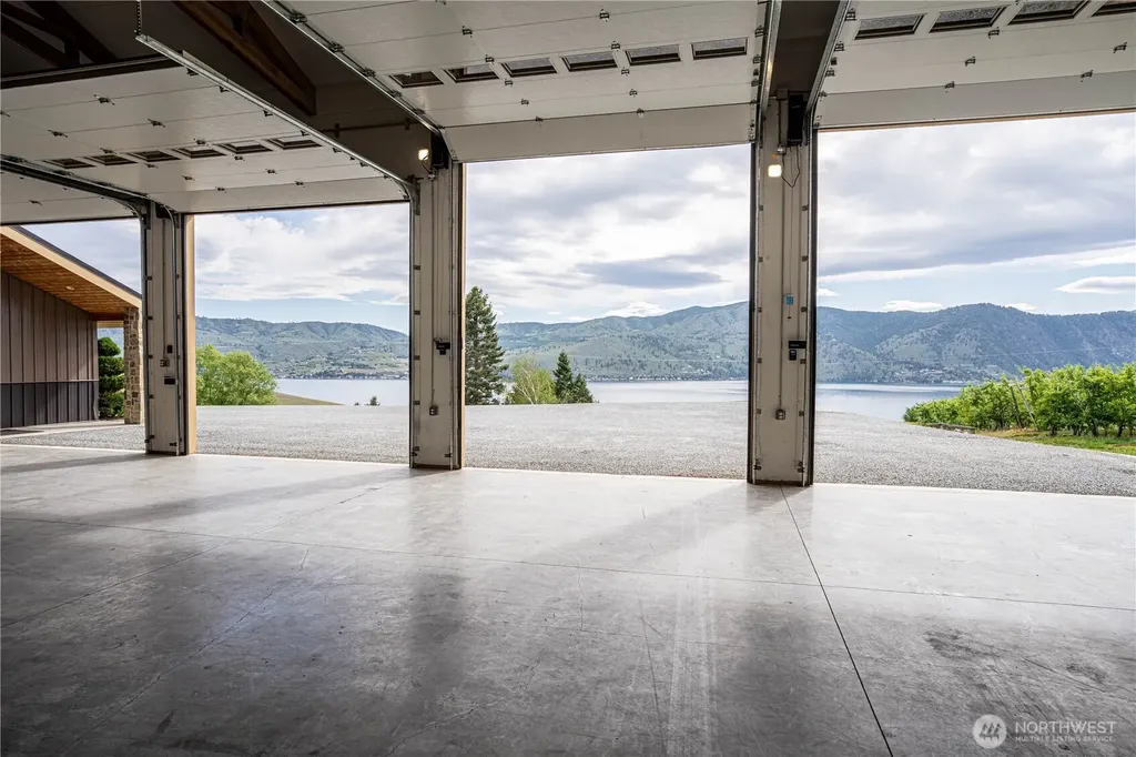 219 Corkscrew Lane Manson WA 98831