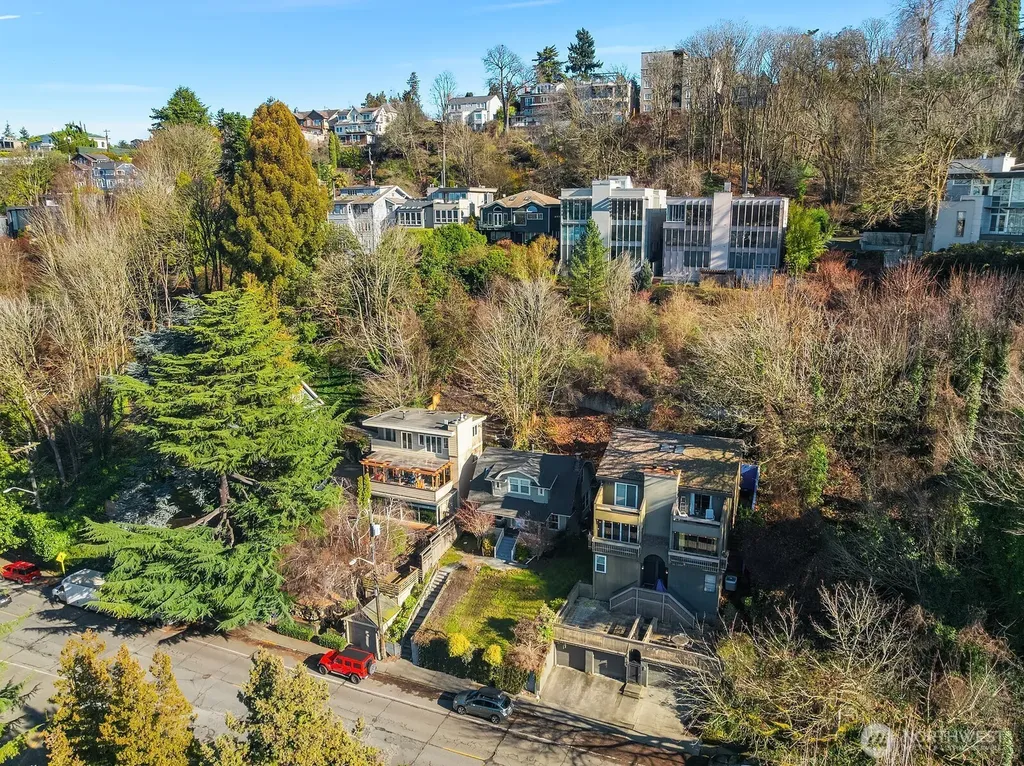 1606 Lakeview Boulevard E Seattle WA 98102