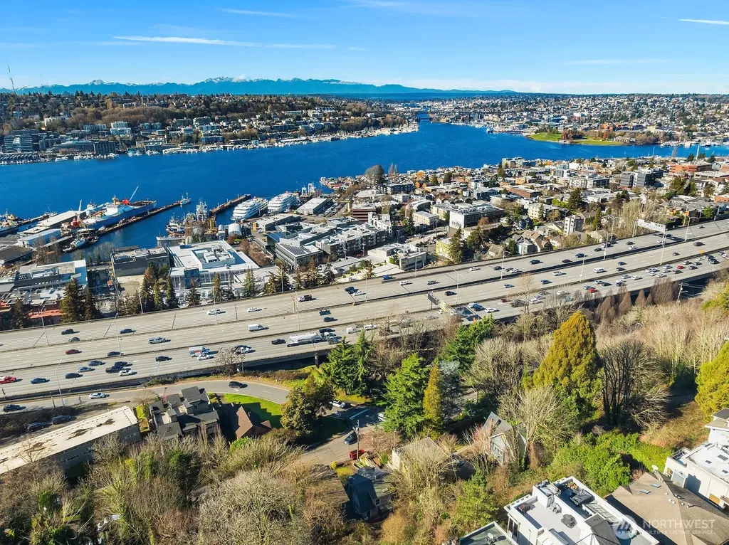 1606 Lakeview Boulevard E Seattle WA 98102