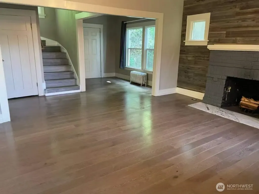 1606 Lakeview Boulevard E Seattle WA 98102