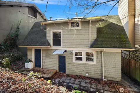 1606 Lakeview Boulevard E Seattle WA 98102