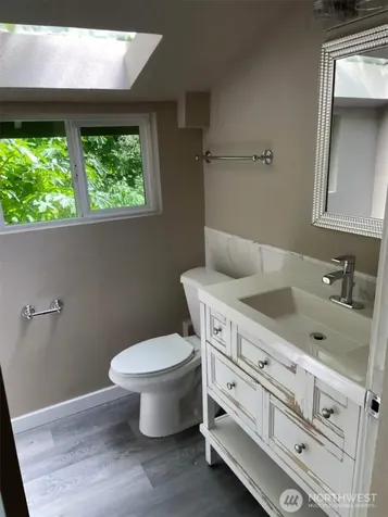 1606 Lakeview Boulevard E Seattle WA 98102