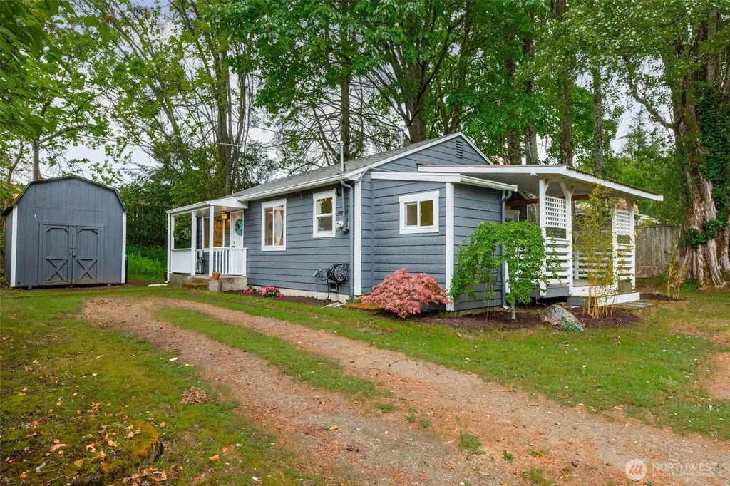 15504 25th Avenue NE Shoreline WA 98155