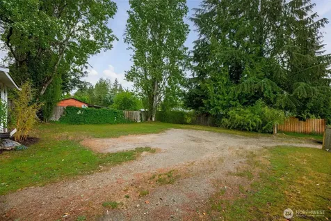 15504 25th Avenue NE Shoreline WA 98155