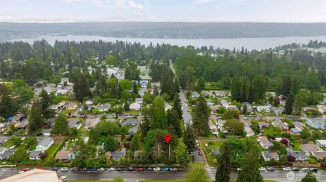 15504 25th Avenue NE Shoreline WA 98155