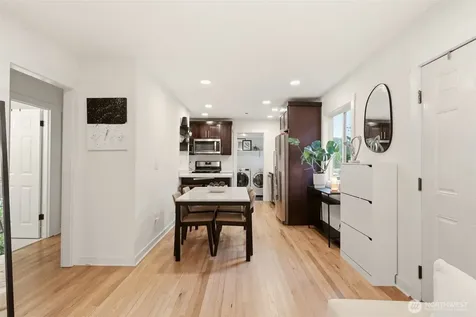 15504 25th Avenue NE Shoreline WA 98155