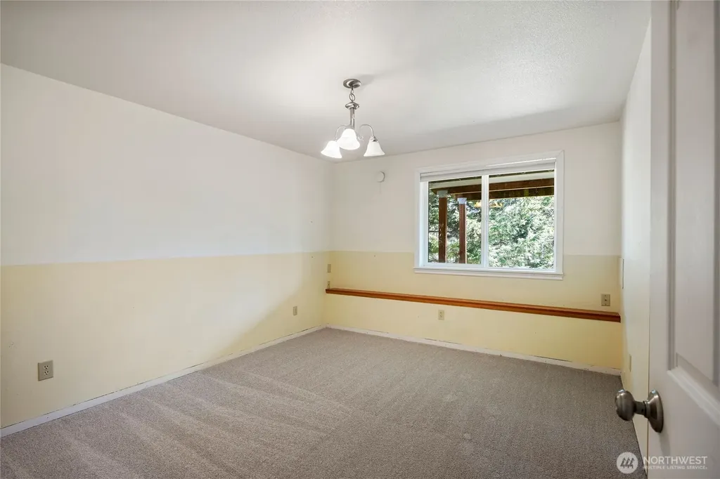 261 E Rainier Court Allyn WA 98524