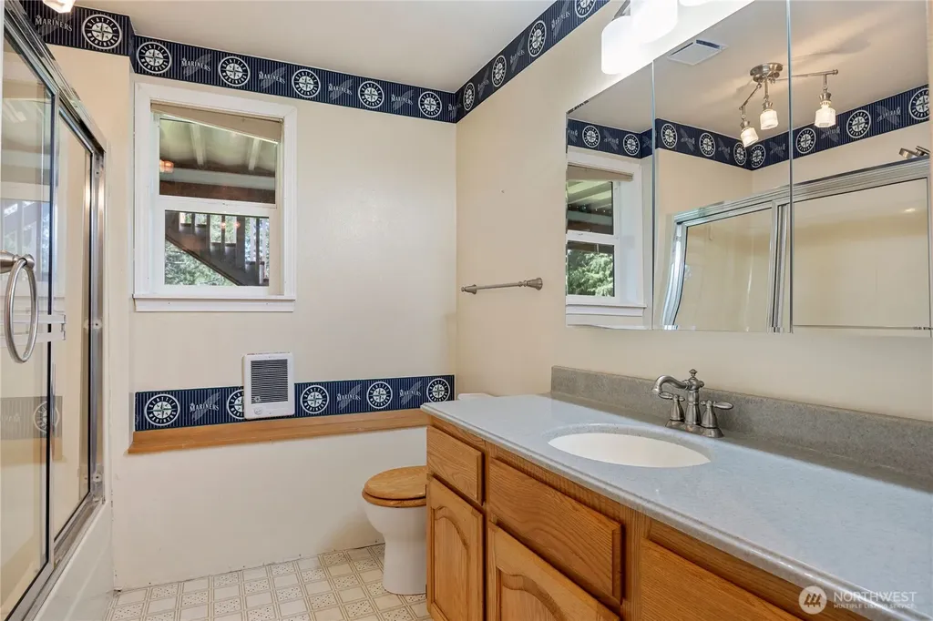 261 E Rainier Court Allyn WA 98524