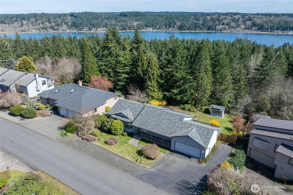 261 E Rainier Court Allyn WA 98524