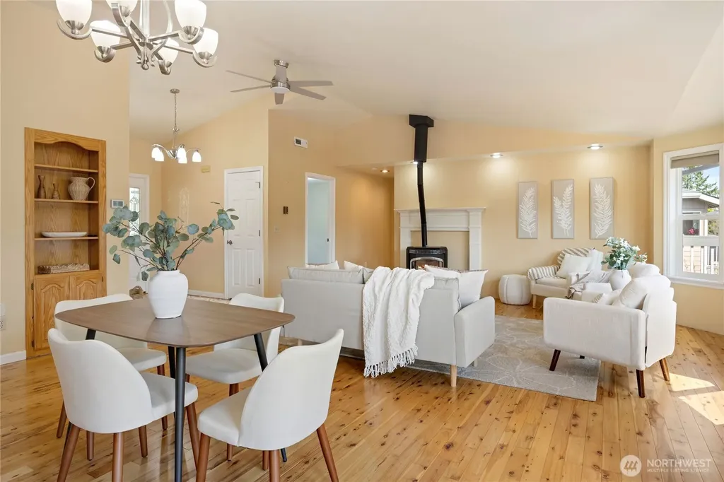 261 E Rainier Court Allyn WA 98524