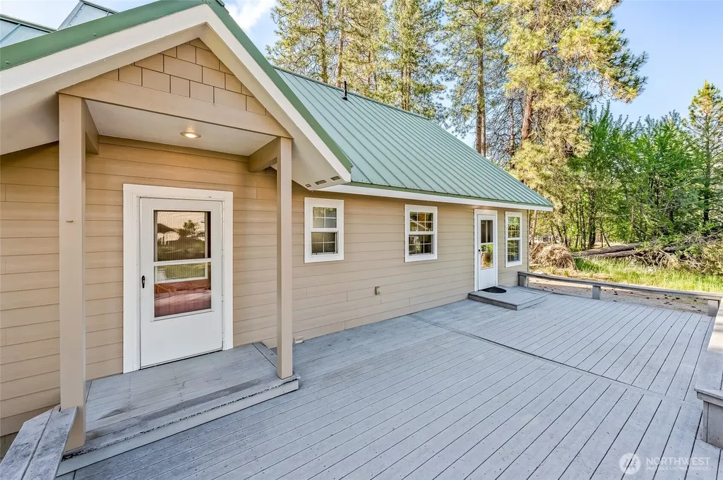 11645 River Bend Drive Leavenworth WA 98826