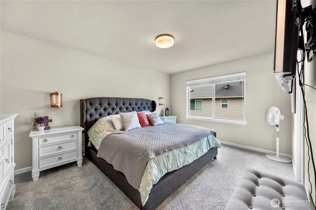 10127 15th Place SE Lake Stevens WA 98258