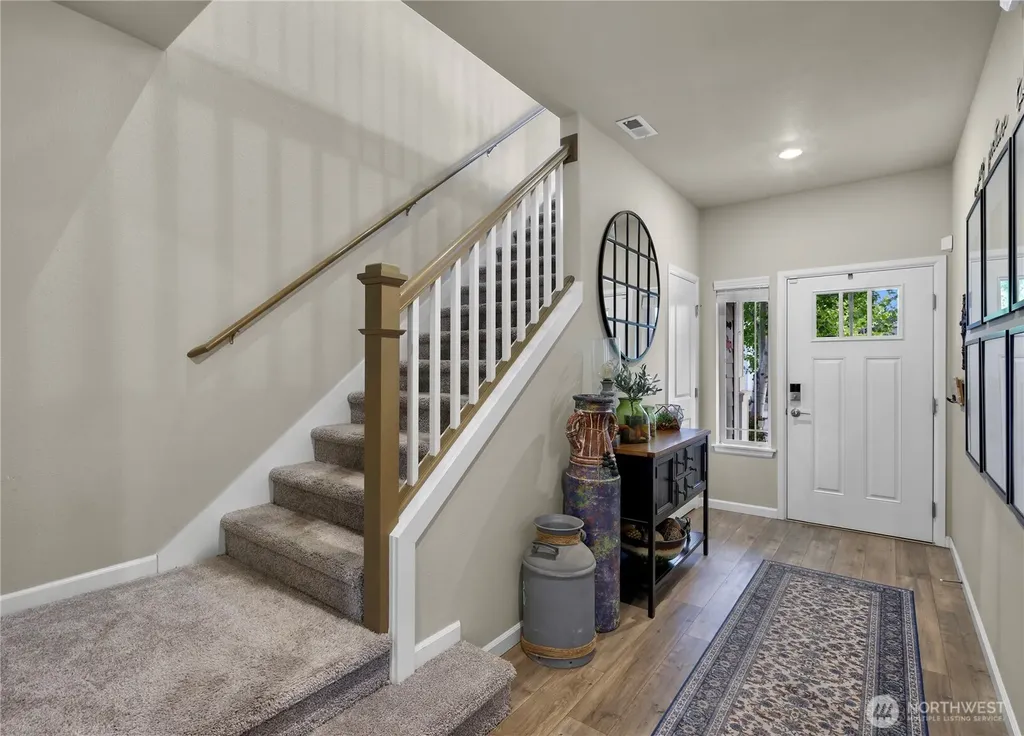 10127 15th Place SE Lake Stevens WA 98258