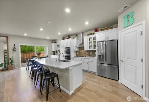 10127 15th Place SE Lake Stevens WA 98258