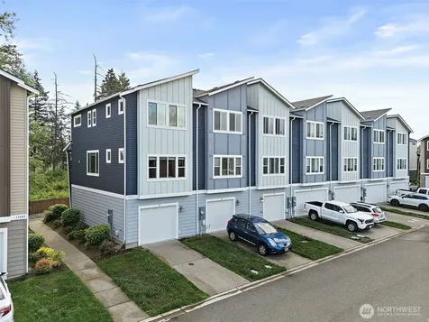 17411 118th Avenue Ct E Puyallup WA 98374