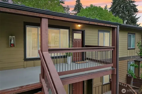 21305 48th Avenue W Mountlake Terrace WA 98043