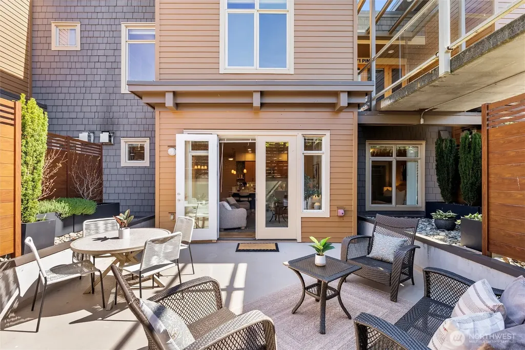 71 Pine Street Edmonds WA 98020