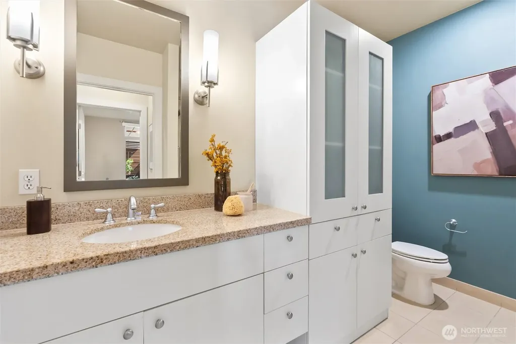 71 Pine Street Edmonds WA 98020
