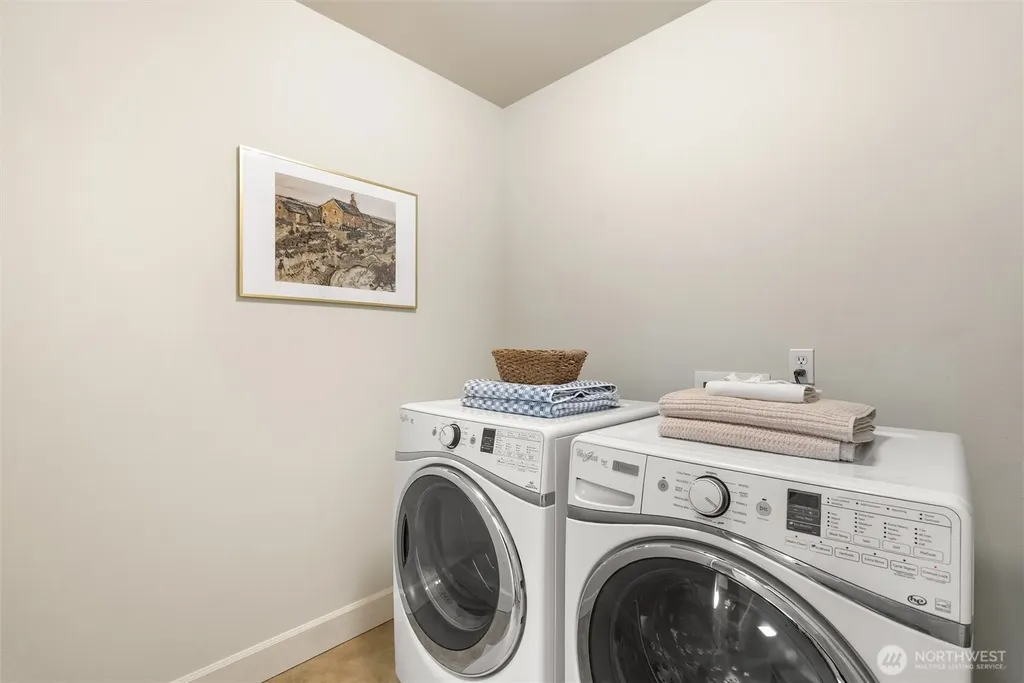 71 Pine Street Edmonds WA 98020