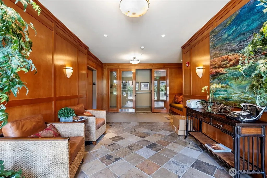 71 Pine Street Edmonds WA 98020