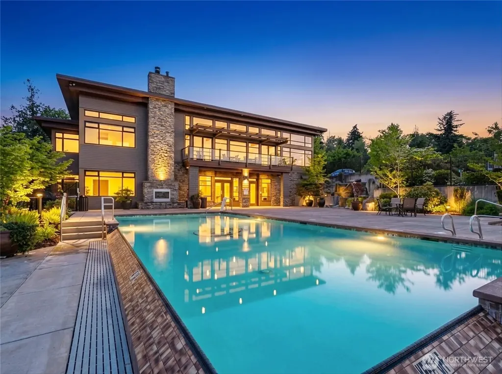 71 Pine Street Edmonds WA 98020