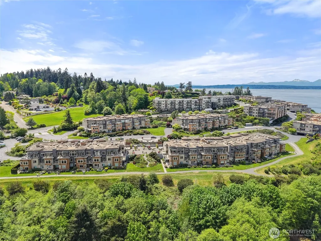 71 Pine Street Edmonds WA 98020