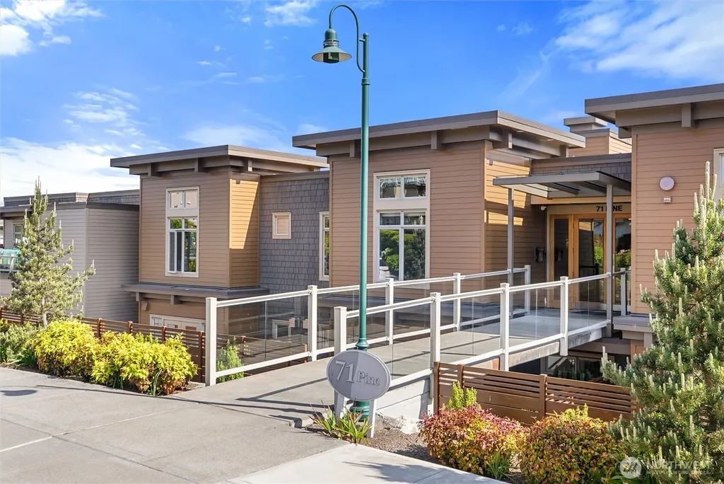 71 Pine Street Edmonds WA 98020