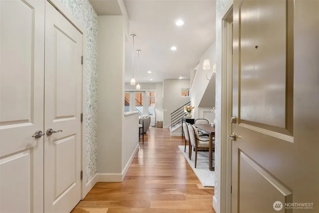 71 Pine Street Edmonds WA 98020
