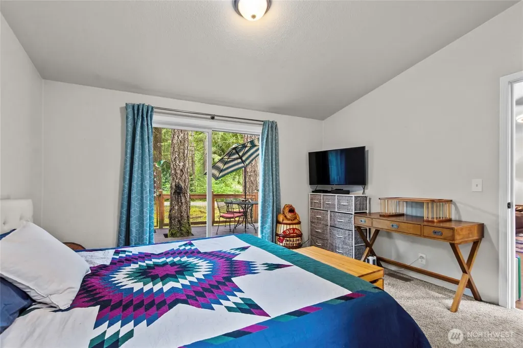30 N Carp Place N Hoodsport WA 98548