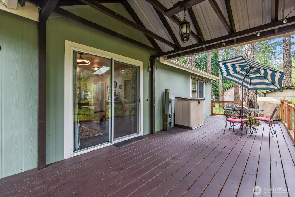 30 N Carp Place N Hoodsport WA 98548
