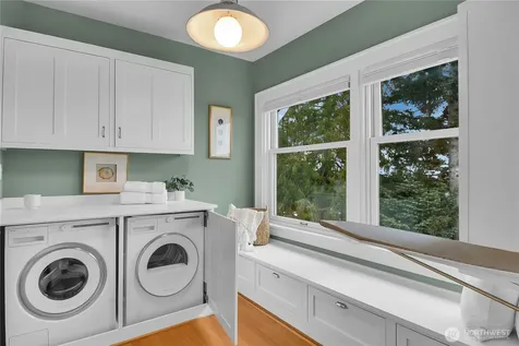110 Smith Street Seattle WA 98109