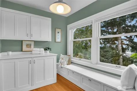 110 Smith Street Seattle WA 98109